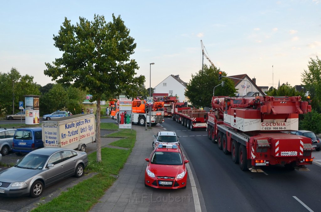 Kran drohte umzustuerzen Koeln Porz Zuendorf Hauptstr P063.JPG - Miklos Laubert